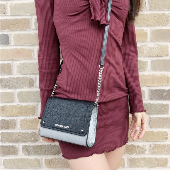 Gaby’sBags👜💕-NWT Michael Kors Crossbody - Picture 4 of 7